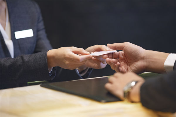 三亞7199元一晚的酒店蟲(chóng)子成群，精益生產(chǎn)怎么看？