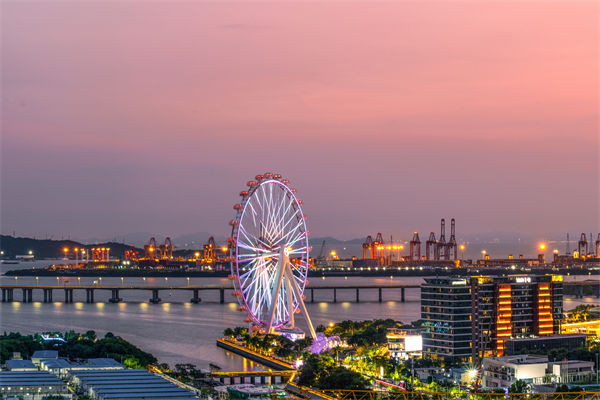 行業(yè)洗牌加速企業(yè)迷茫，深圳戰(zhàn)略咨詢公司能指明突圍方向嗎？