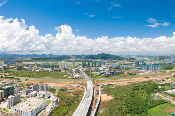 企業(yè)轉(zhuǎn)型卡在瓶頸期難突破，中山管理咨詢?nèi)绾沃髽I(yè)找到新路徑？