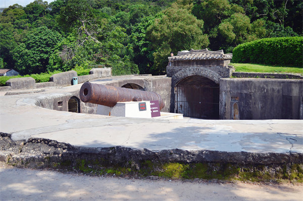 企業(yè)戰(zhàn)略飄在半空落地難，東莞戰(zhàn)略咨詢公司能釘牢嗎？